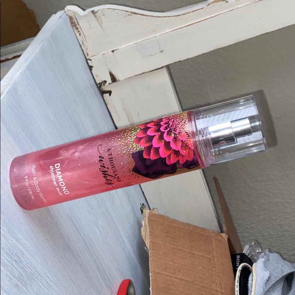 Bath & Body Shimmer Mist ✨